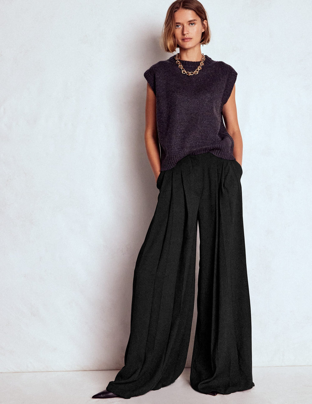 Regent Wide Leg Pants-Black