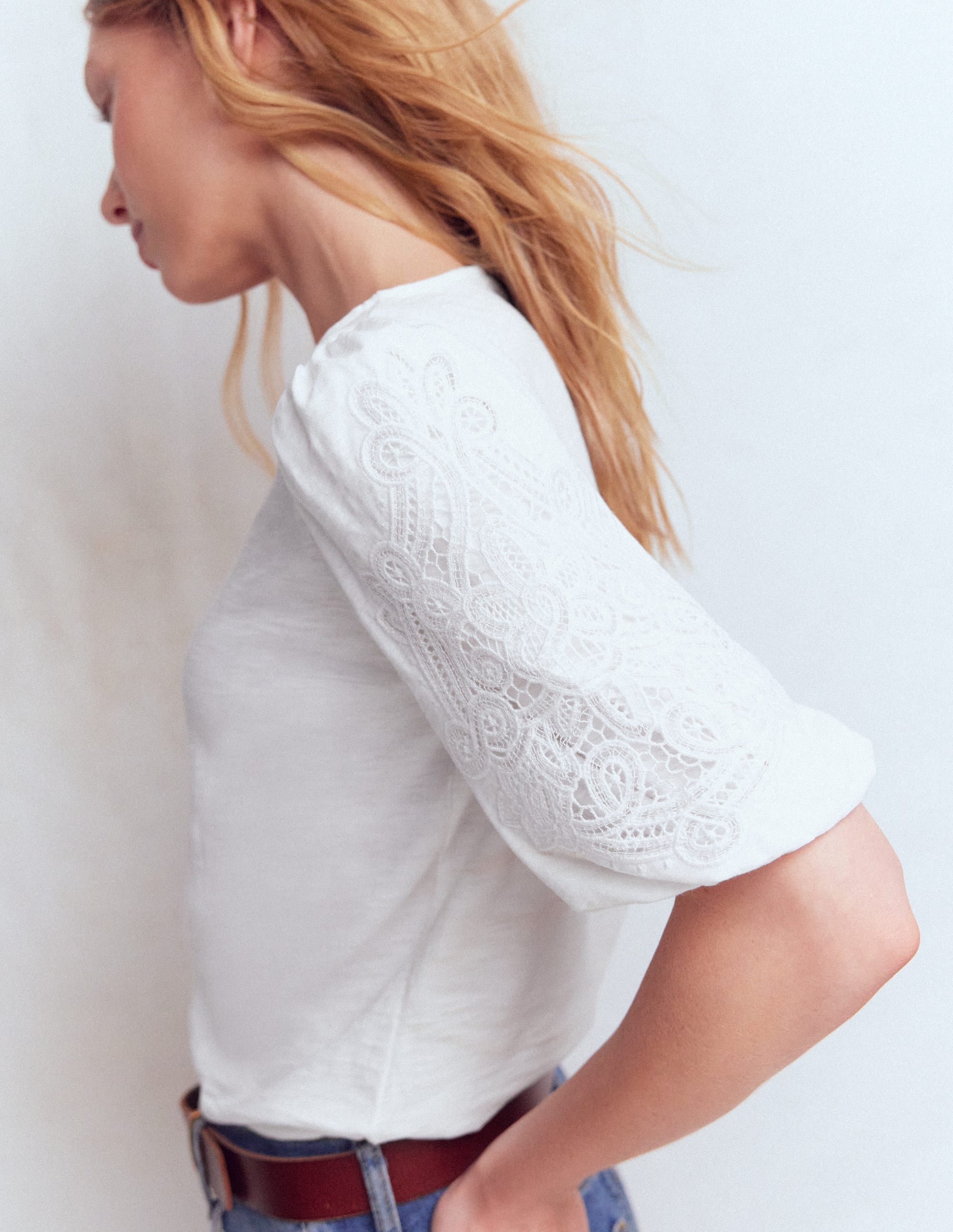 Tape Lace T-shirt-White