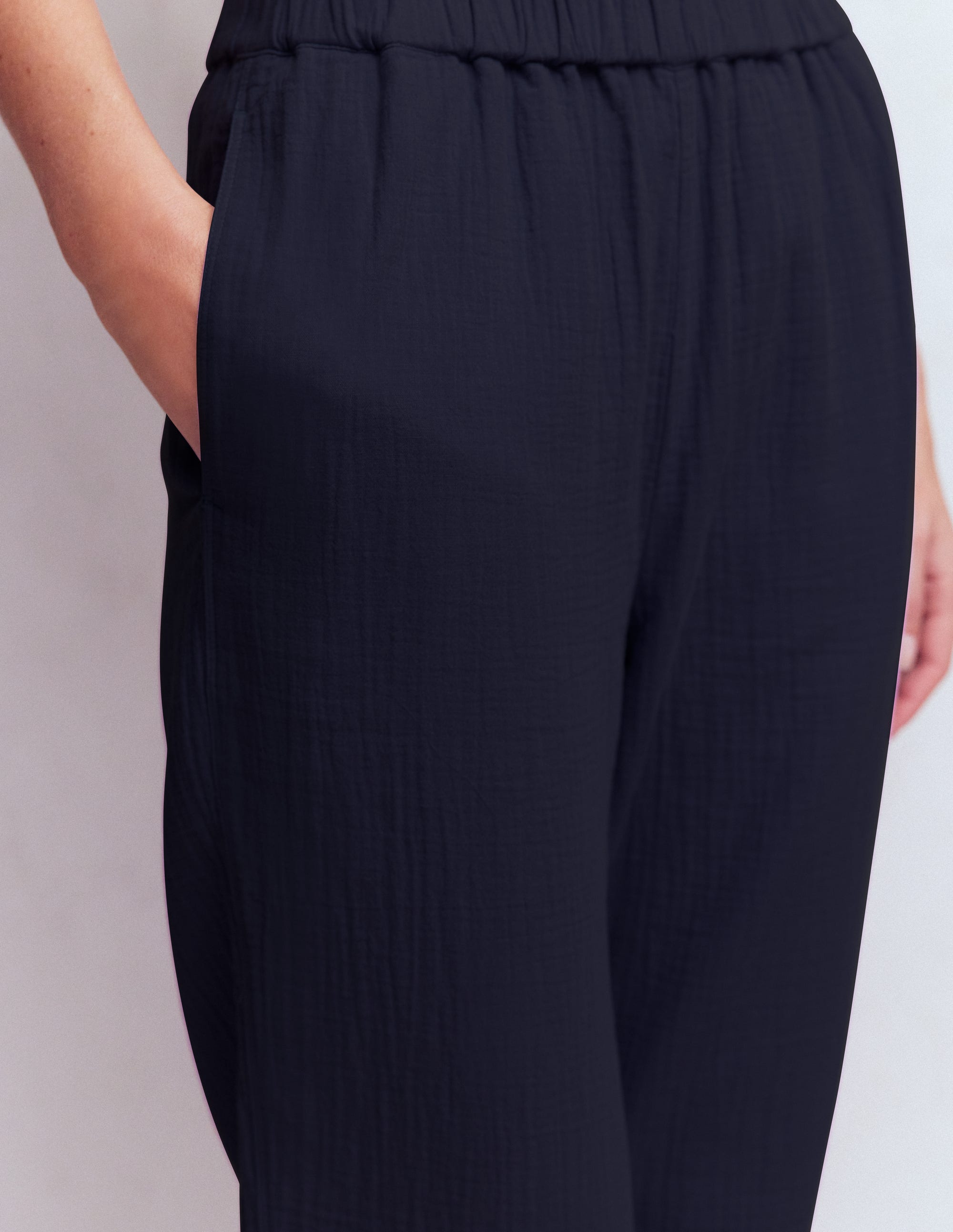 Double Cloth Crop Pants-Navy