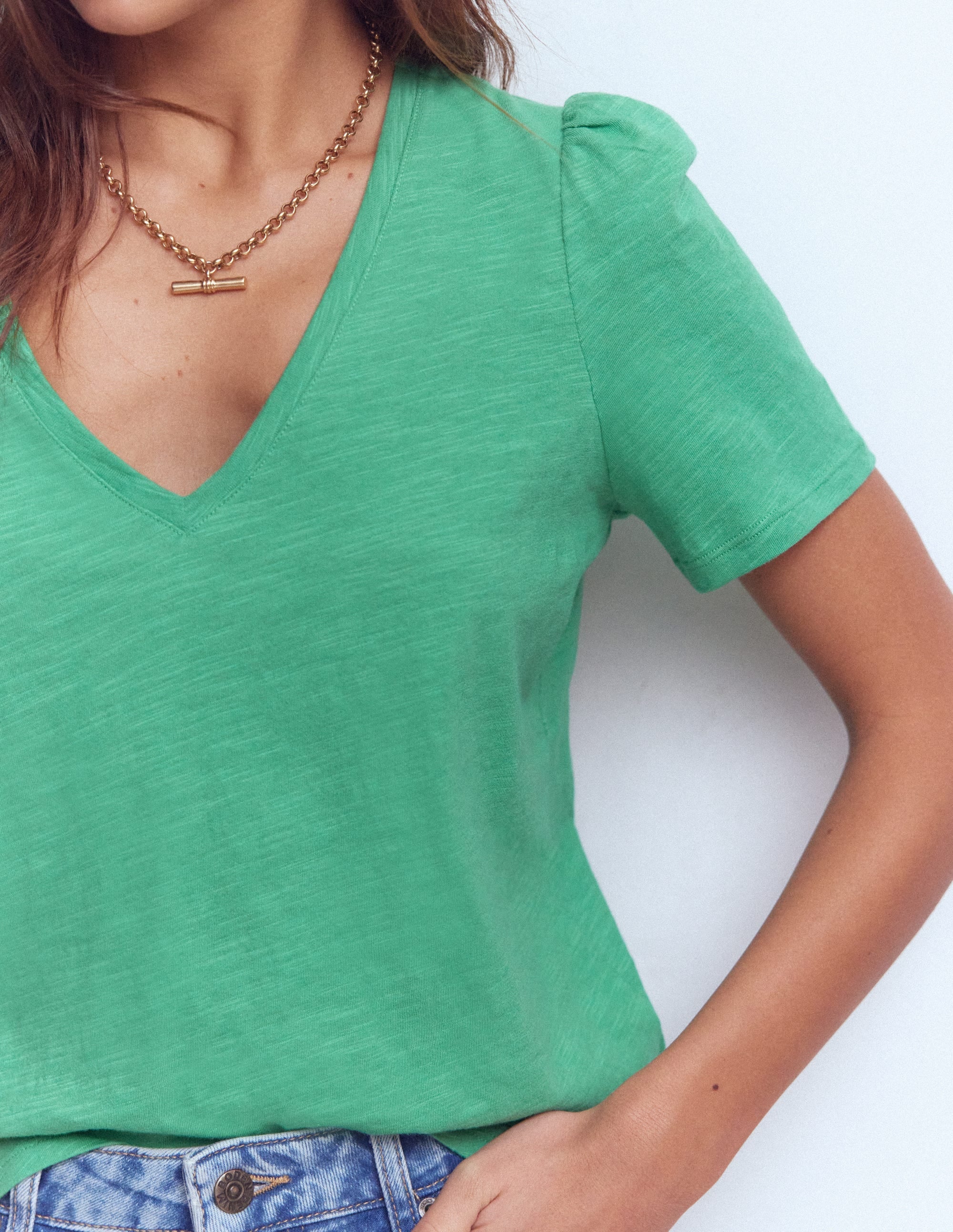 Sophie V-neck Slub T-shirt-Aloe Green