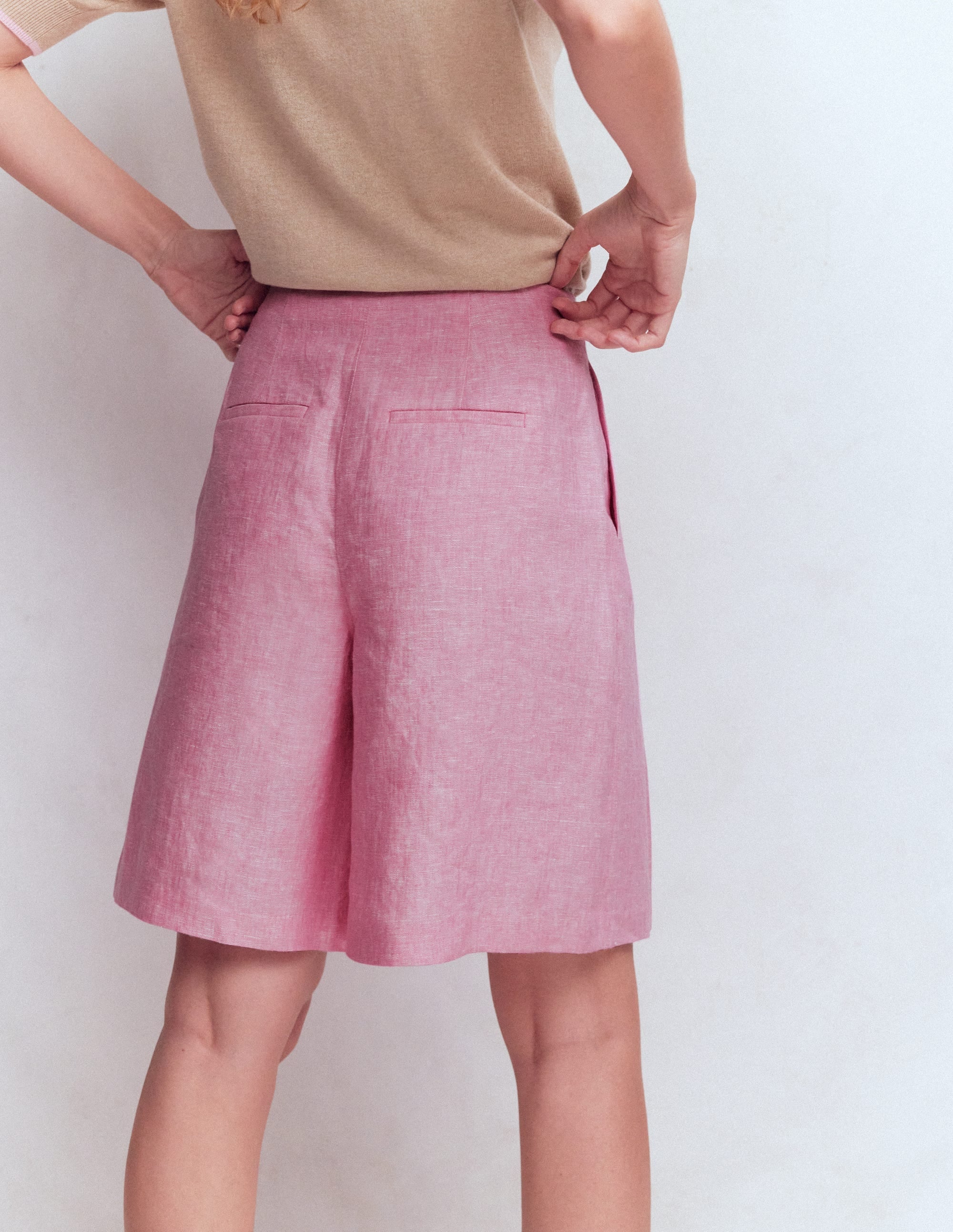 Highbury Pleated Linen Shorts-Meadowsweet Pink Chambray