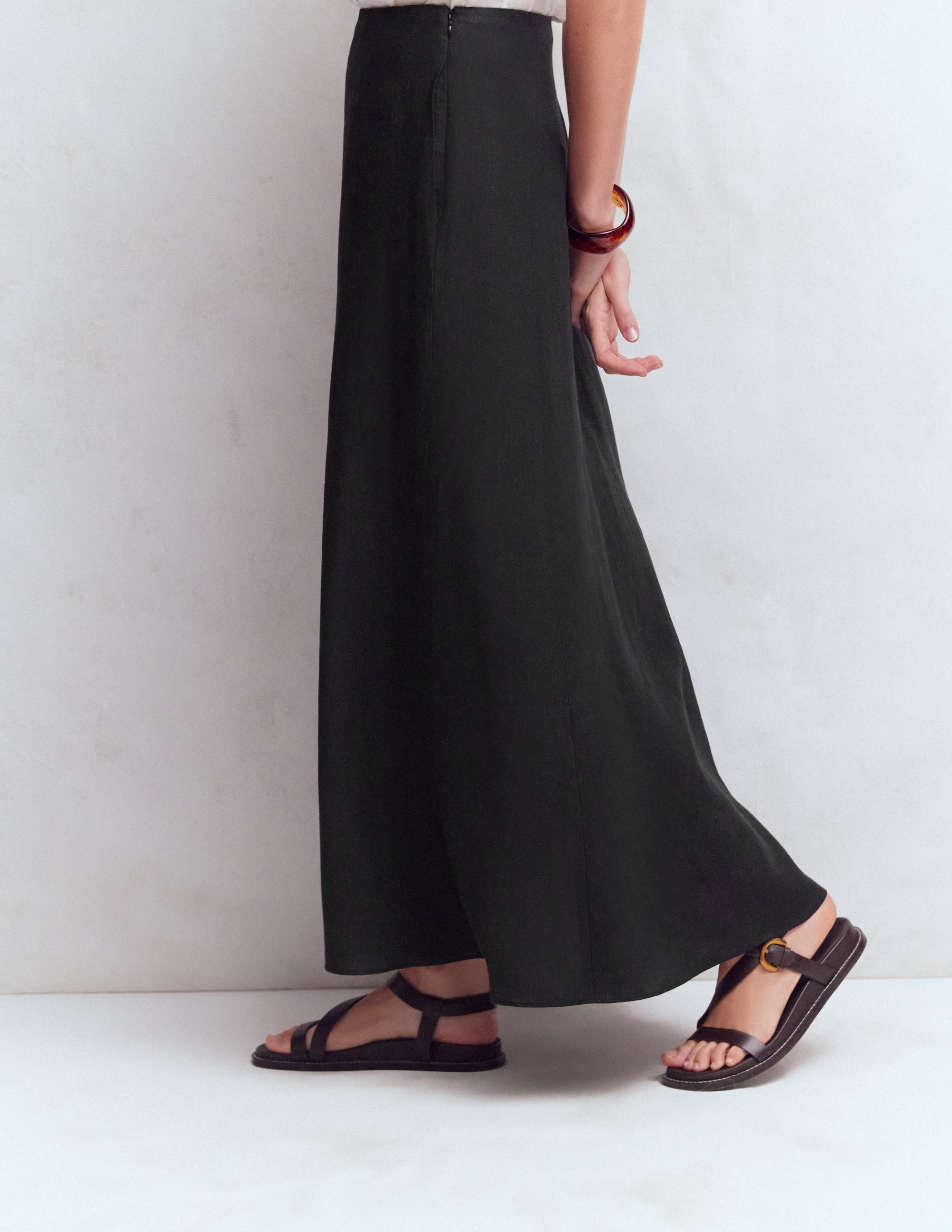 Miriam Linen Maxi Skirt-Black