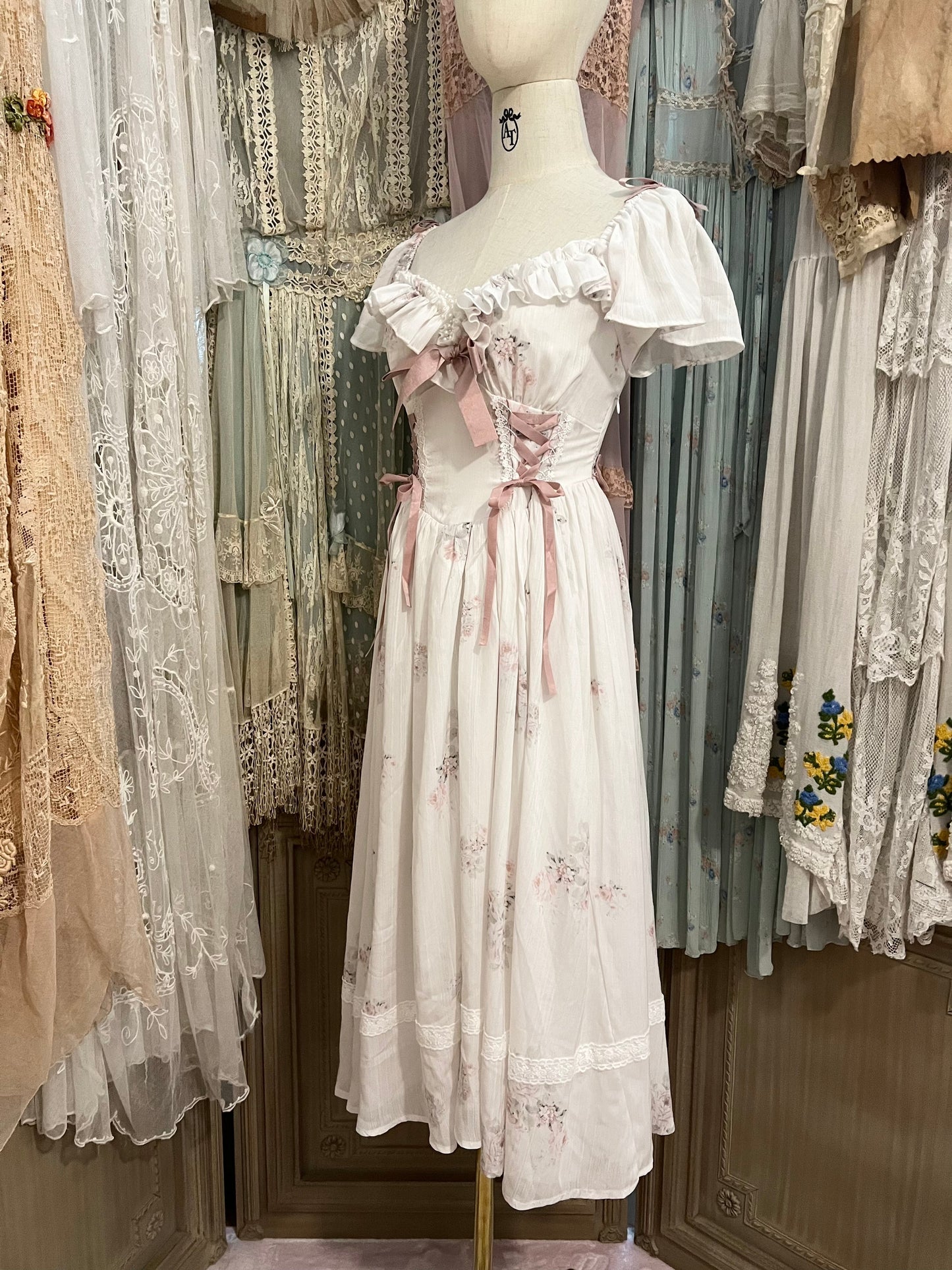 The flower note dress