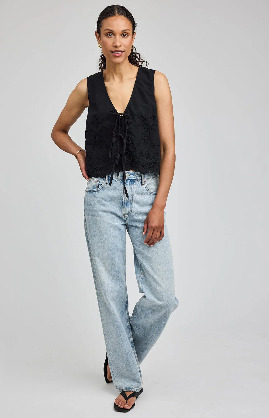 Rhea Tank