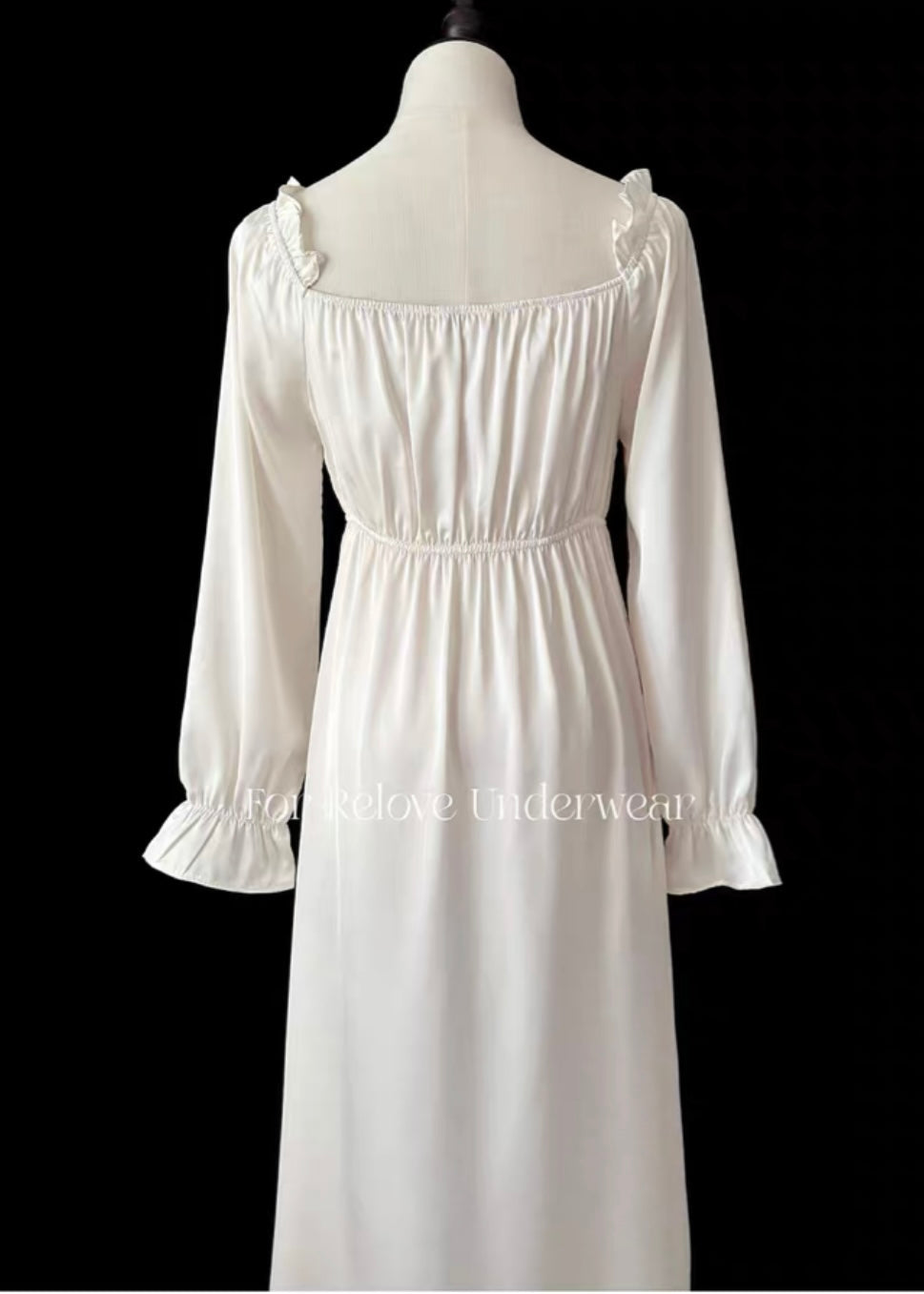 Bedtime story dressing gown